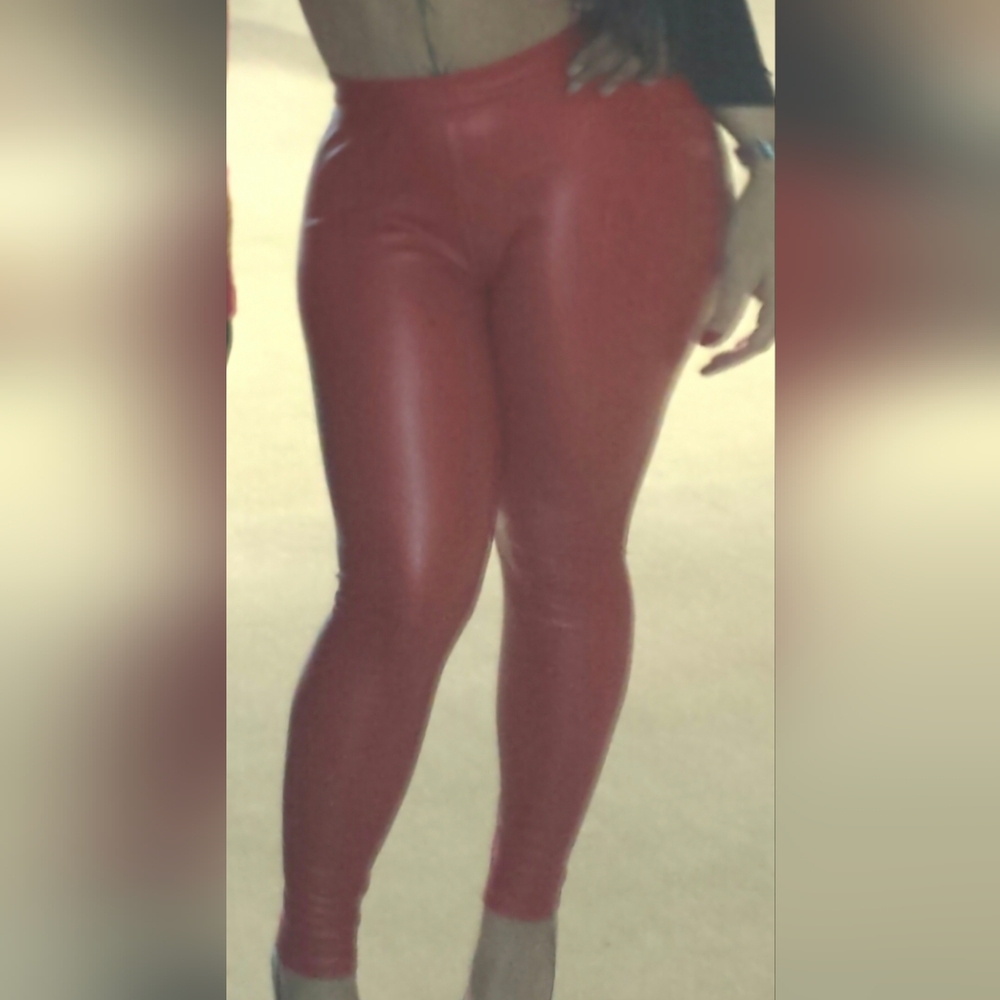 Chic Red Women's Faux Leather Leggings